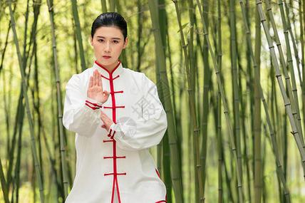 新澳门彩走势和大爷打非遗女人拳与大爷打非遗女人拳击视频